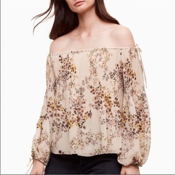 Wilfred | Long Sleeve Ribbed Floral Pattern Off The Shoulder Top - Picture 4 of 10